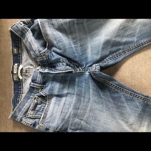 Buckle Derek bootcut